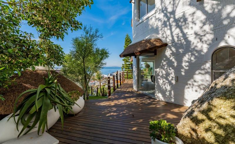 6 Bedroom Property for Sale in Bantry Bay Western Cape